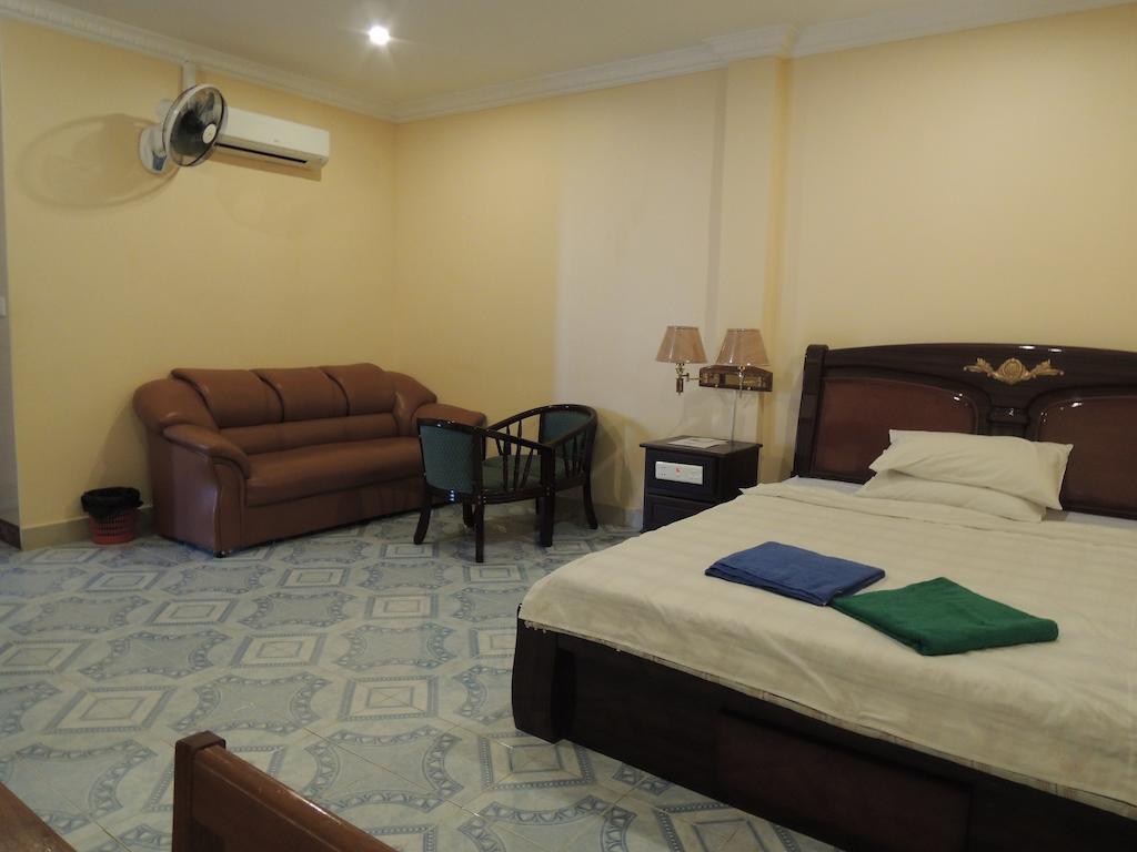Reaksmey Battambang Hotel Rum bild